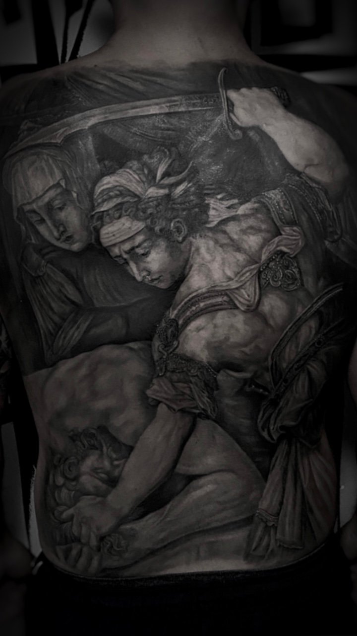 Tatuaje realismo sombras Fred Zapata
