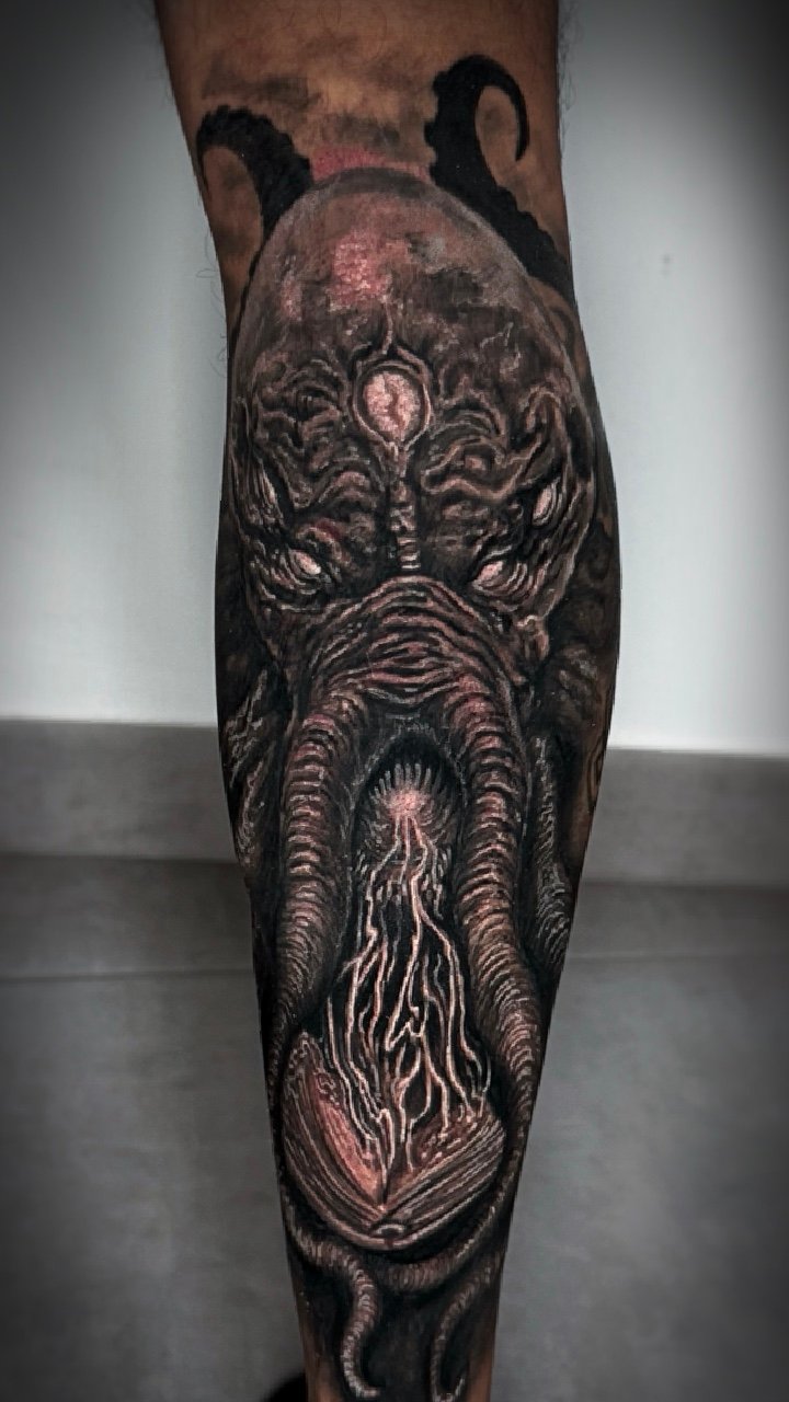 Tatuaje realismo sombras Fred Zapata